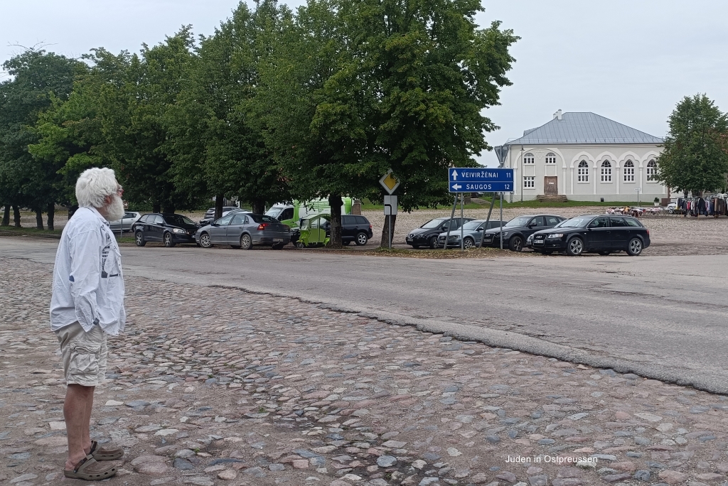 Market and Synagogue of Sveksna
